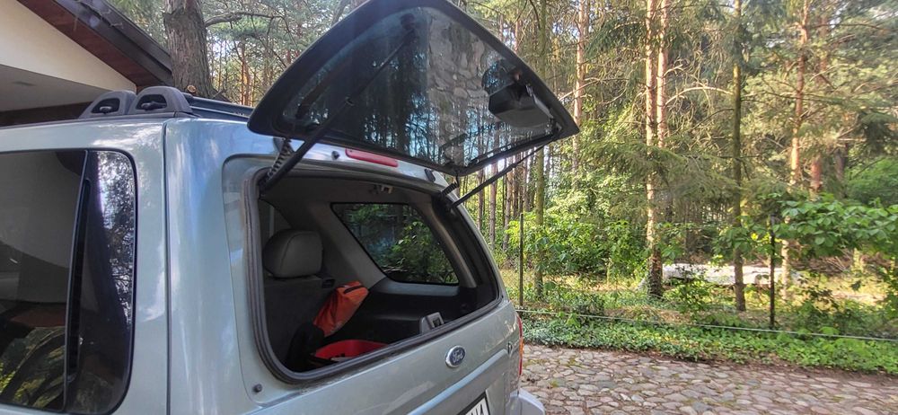 Ford Escape Hybrid 2005 (Maverick, Tribute)