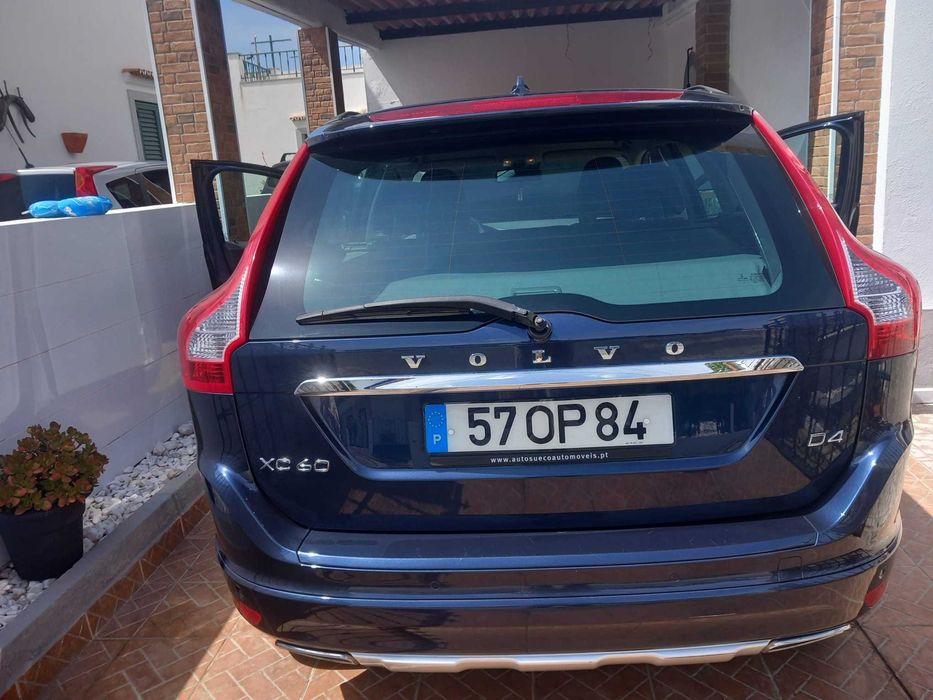 VOLVO XC 60 - Nacional