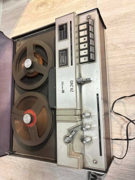 Magnetofon szpulowy UNITRA ZK240, SPRAWNY