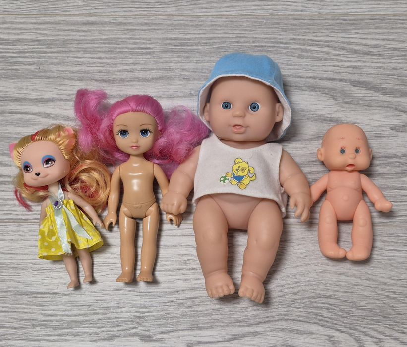 Пакет іграшок, ляльки, тваринки