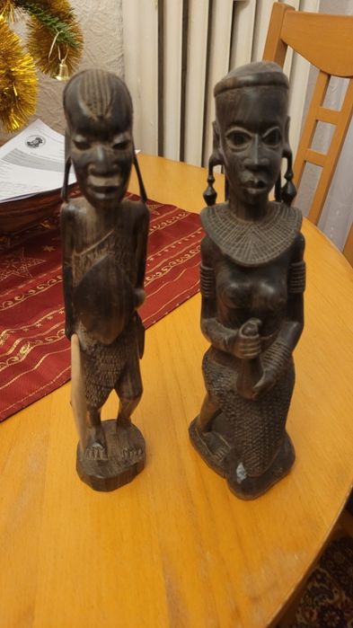 Figurki z drewna hebanowego Kenia
