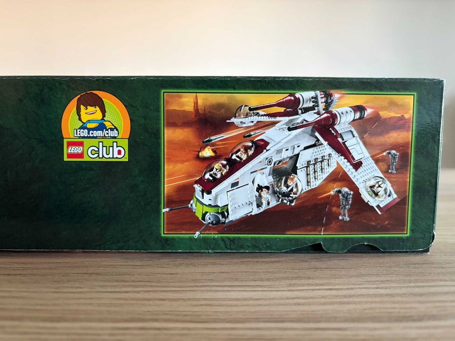LEGO Star Wars 75021 Republic Gunship – NOVO E SELADO