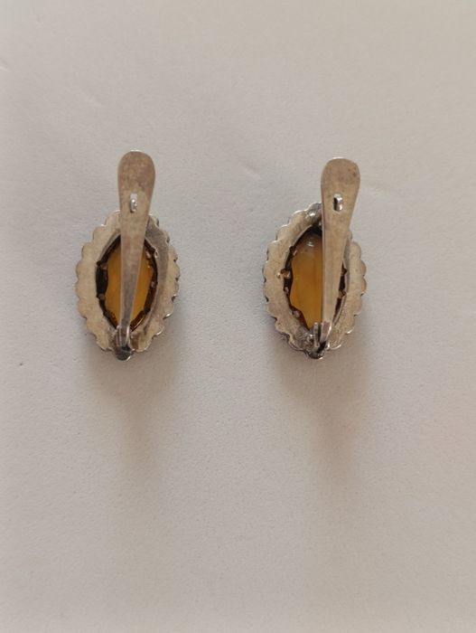 Brincos vintage em prata e ouro