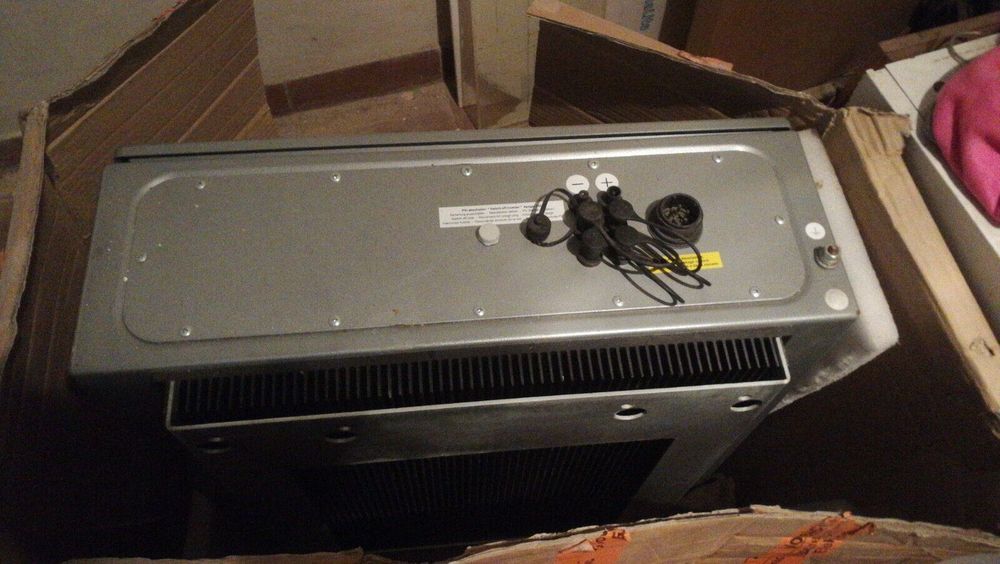 10 kW Solar Inverter for Three-Phase Grid Connection, 10,000 Watts64172175953539121