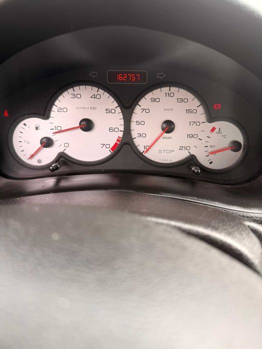 Vende se Peugeot 206