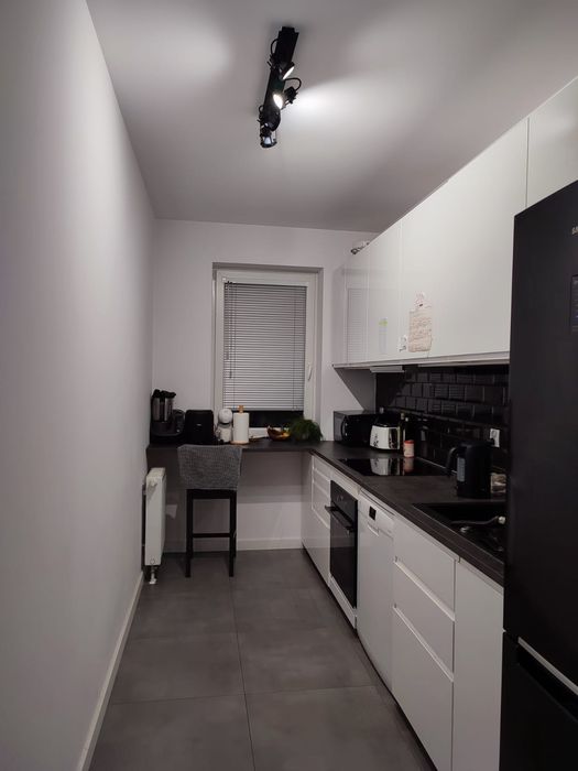 Duży pokój w mieszkaniu 63m2 NOWY BLOK