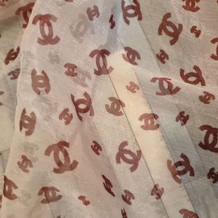 Szalik damski z logo Chanel