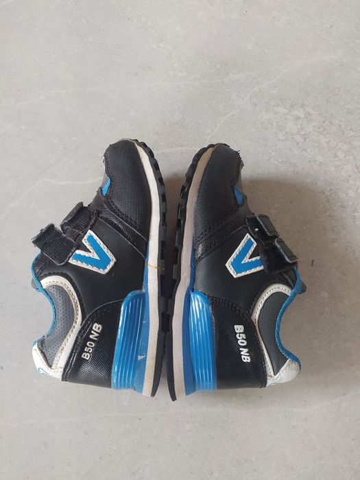 Adidaski buciki sportowe dla chłopca 26 adidasy