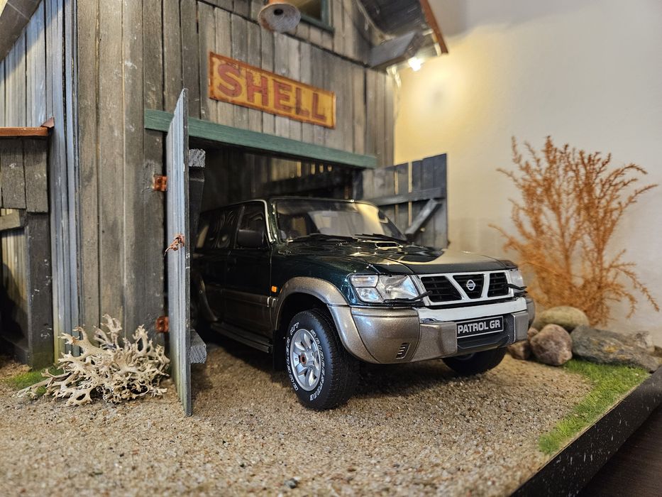 Ottomobile 1:18 Nissan Patrol GR Année De Construction 1992 Graphite Gris Ot898