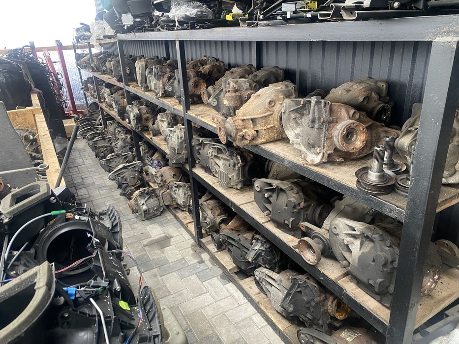 Редуктор задній передній міст BMW E39 E46 E53 E60 E61 E65 E70 E90 E87