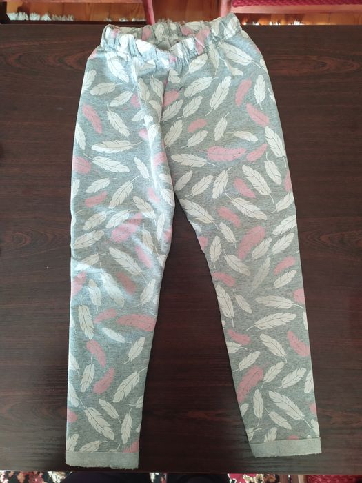 Spodnie, legginsy,bluzka komplet 110