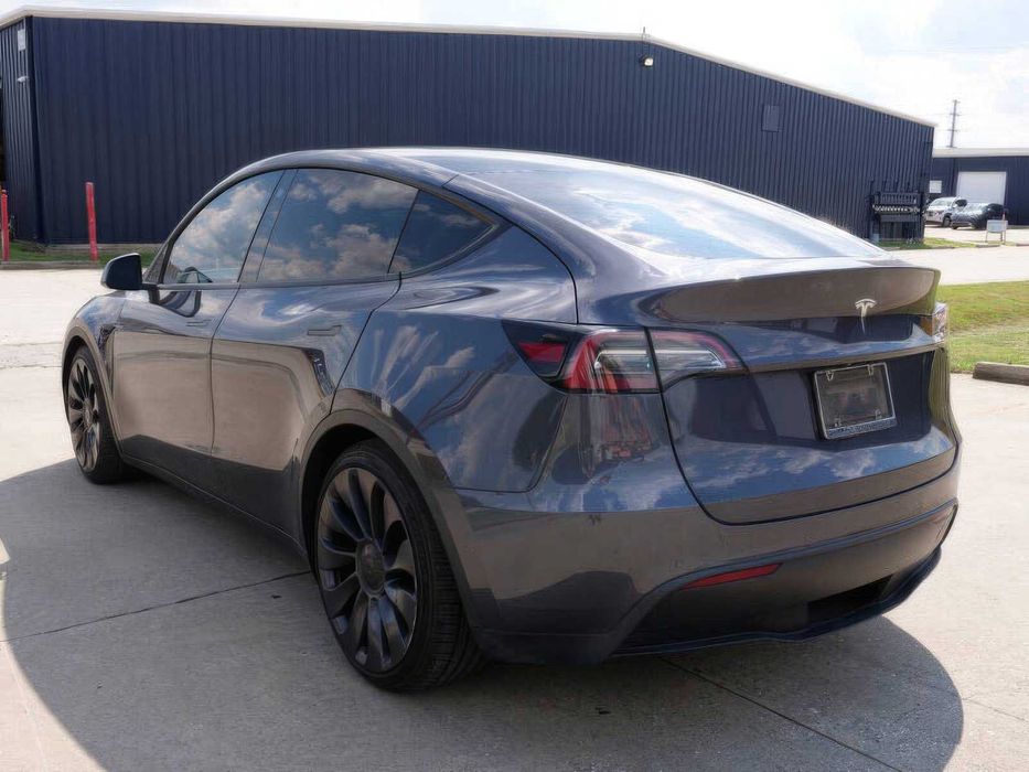 Tesla Model Y Performance      2021