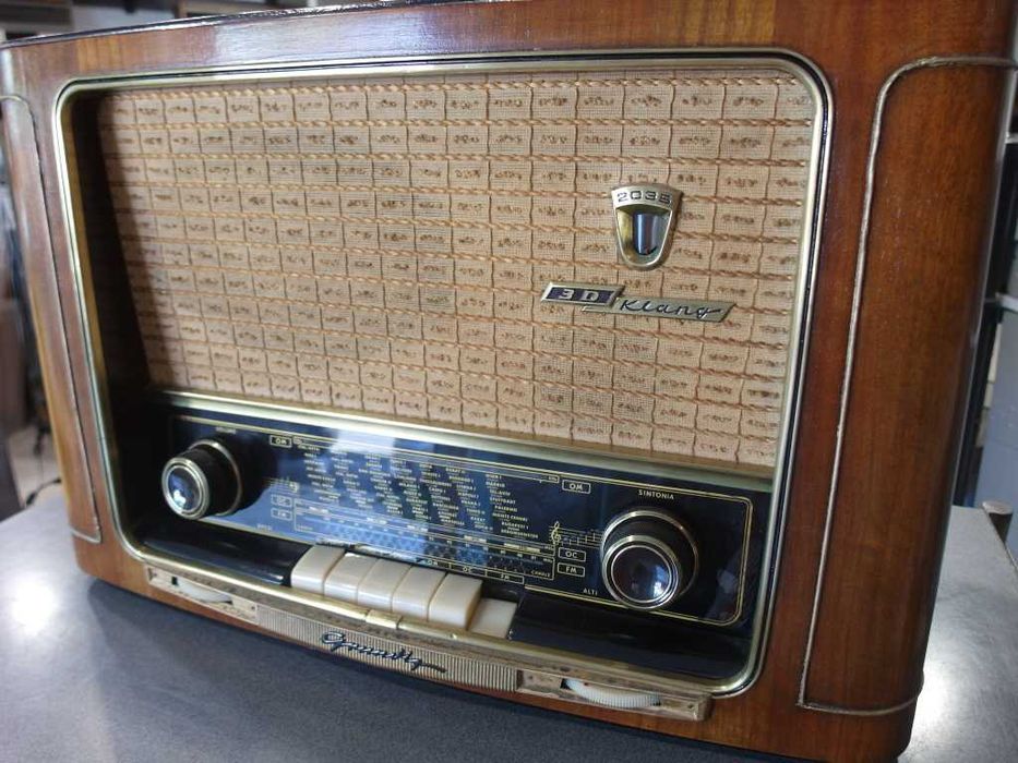 Rádio Valvulas Anos 50 C/FM Grundig Impecável