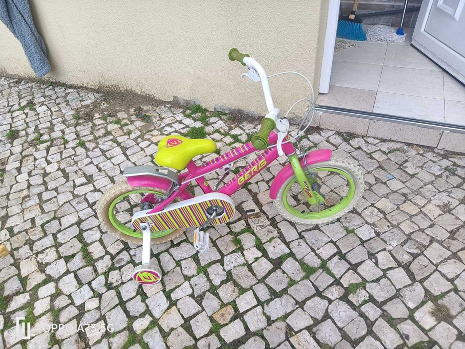 Bicicleta criança com rodinhas