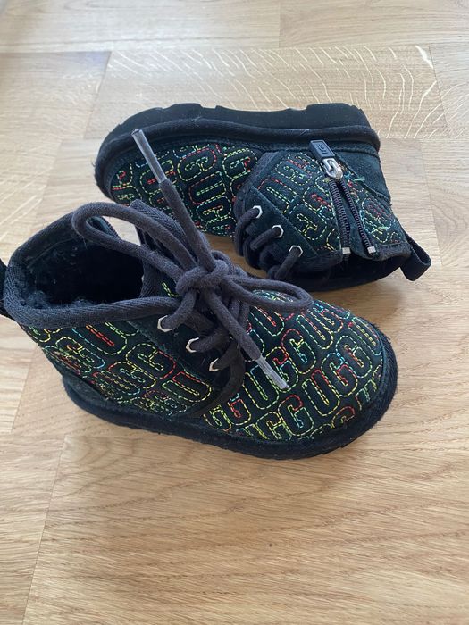 Черевики Ugg,25 розмір