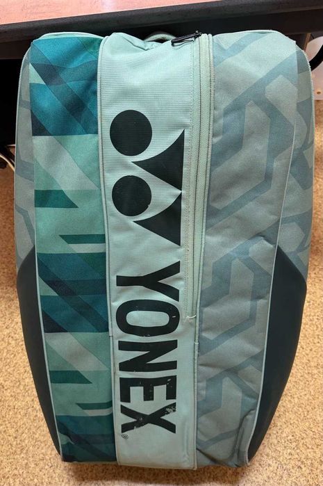 Продаю сумку для ракеток Yonex Bag 92429 Pro Tournament (9 ракеток)