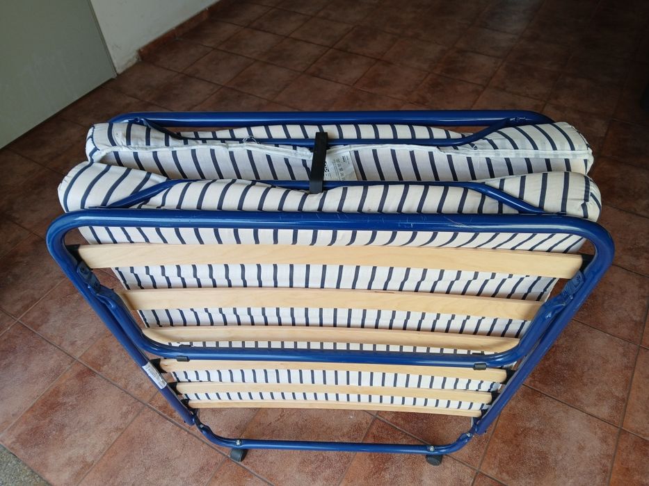 Cama de hóspedes dobrável