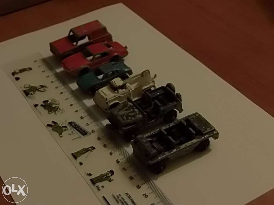 Lote de miniaturas antigas (Tootsietoy)