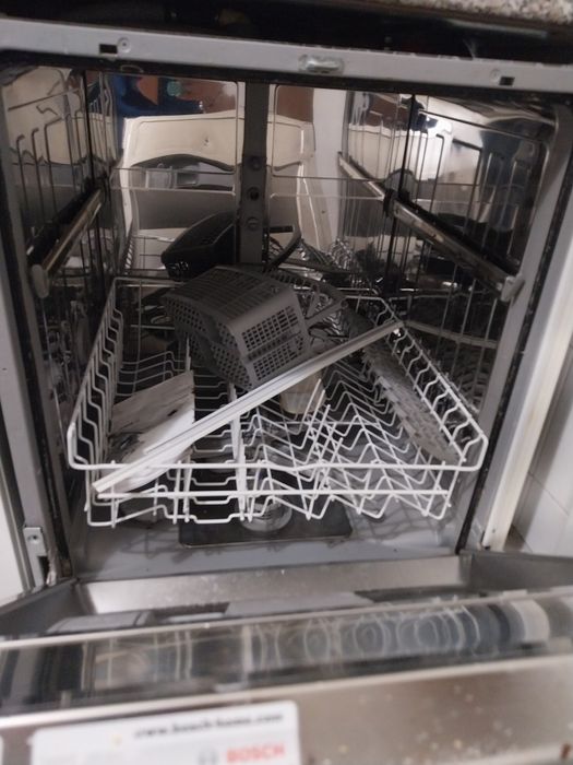 Máquina de lavar loiça marca Bosch