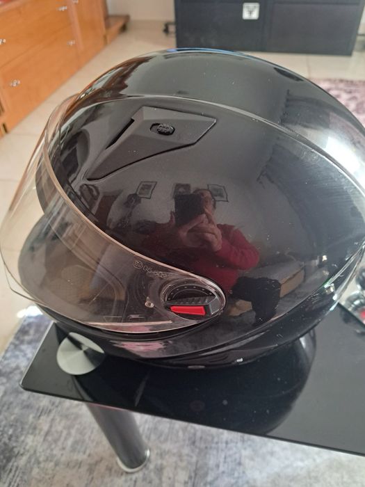 Capacete preto bom estado