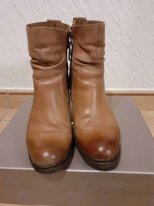 Botki ze skóry 39