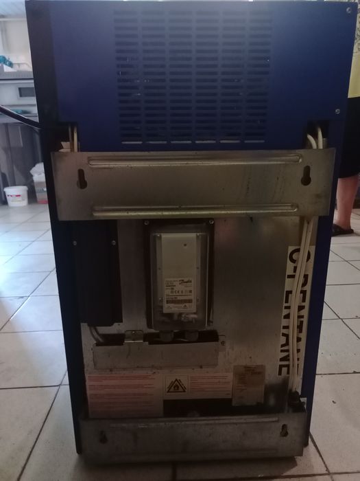 Барный холодильник ветрина со стеклянной дверью б/у