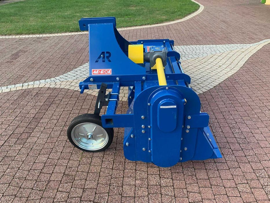 Glebogryzarka do truskawek GZ180T AD-ROL regulowana 3 sekcyjna rzędowa