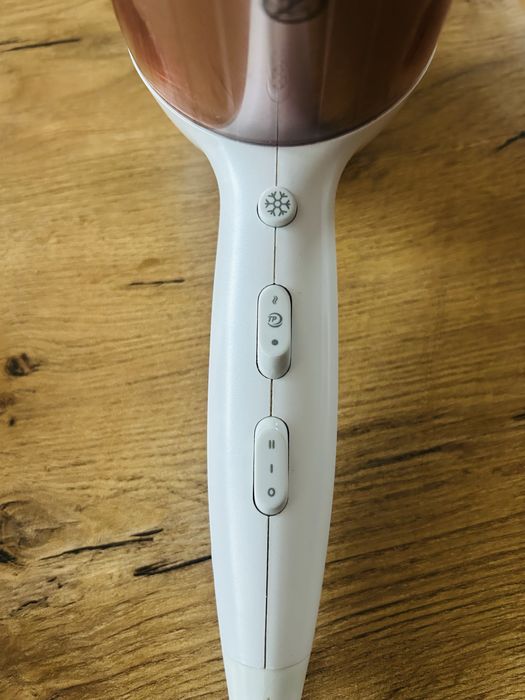 Suszarka do włosów Philips DryCare Prestige