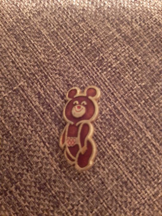 Значок олимпийский мишка