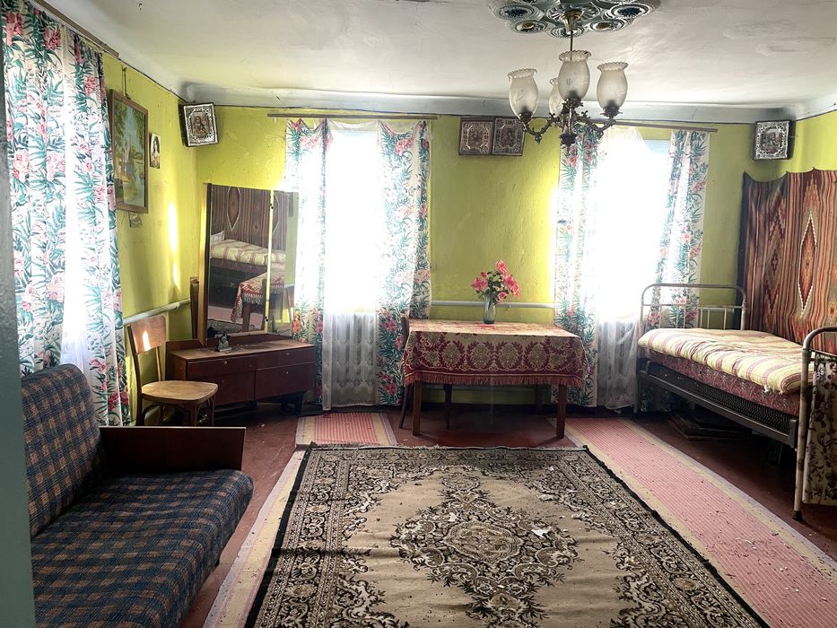 Цегляний будинок в Тайкурах, 15 км від Рівного