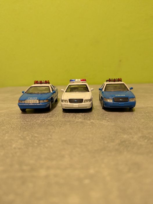 KINSMART в масштабе1/42