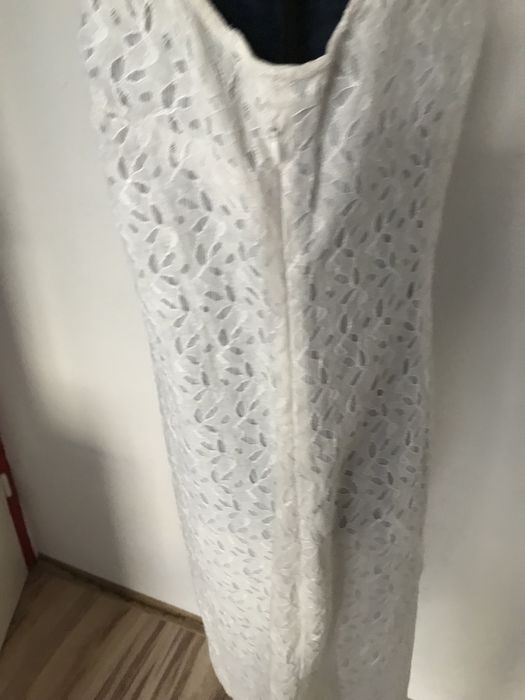 Elegancka sukienka rozmiar 16