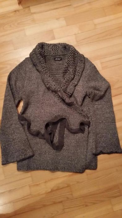 Sprzedam sweter ciążowy