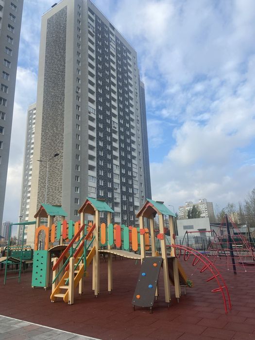 Зданий З РЕМОНТОМ 1к-45м2+ гардеробна Коноплянська Навігатор-2