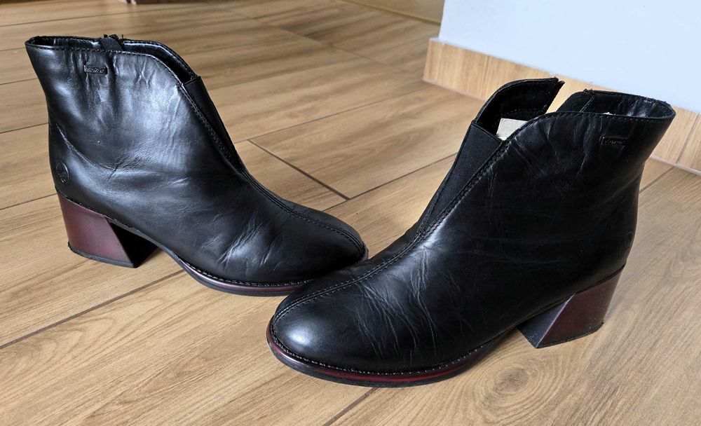 Botki Rieker czarne skórzane trzewiki skóra naturalna roz. 41 nowe