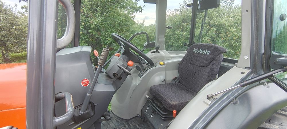 Ciągnik sadowniczy Kubota M8540 Narrow