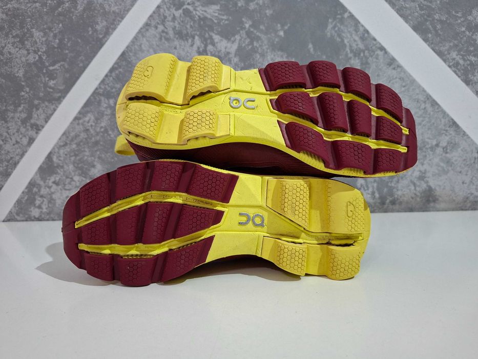 Кросівки жіночі On Cloud Burgundy & Yellow