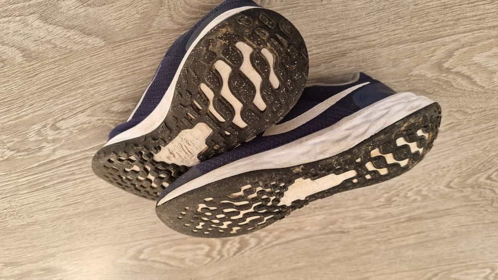 Buty sportowe  nike  roz 40