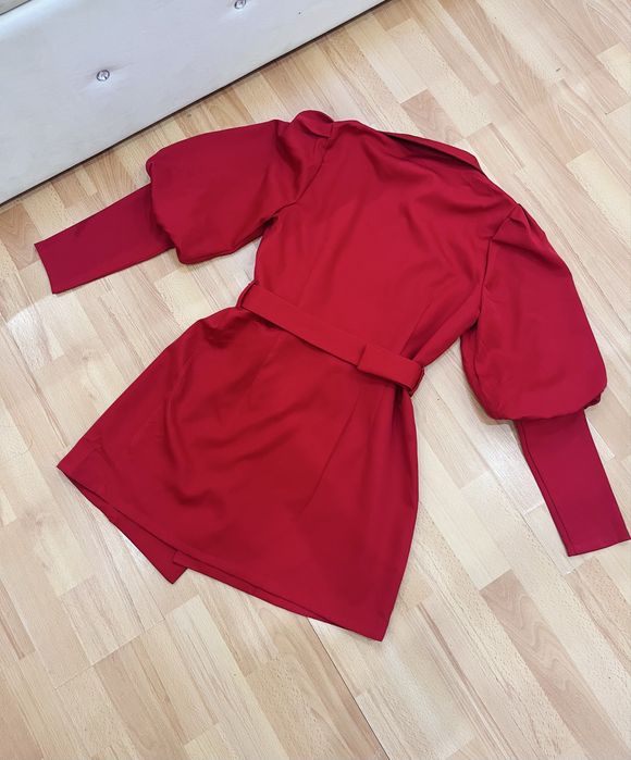 Сукня-піджак Boohoo червона