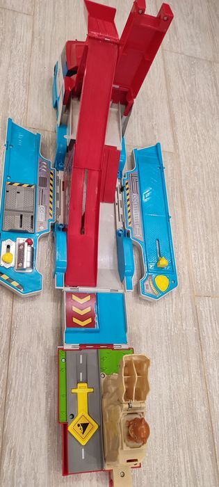 Автобус щенячого патруля