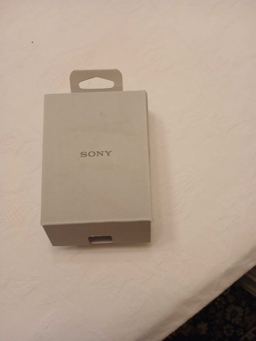 earfones sony wf-c700n