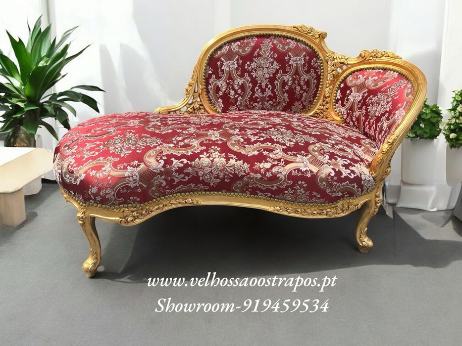 Canapé e vários artigos