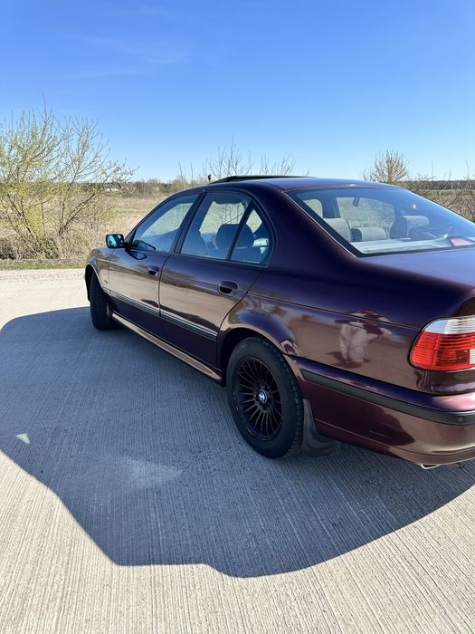 Продам бмв е39 2.5 бензин