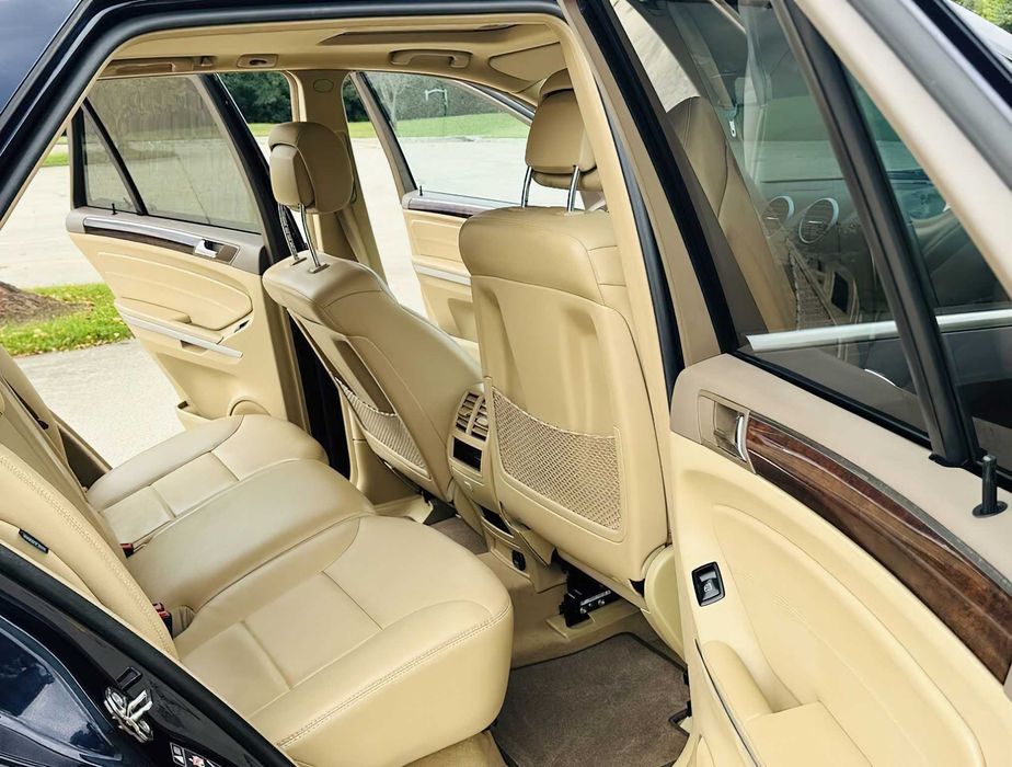 Mercedes-Benz M-Class ML 350 4MATIC      2011