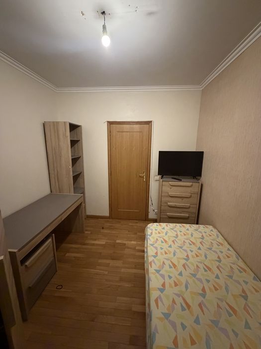 Quarto em Gaia para renda