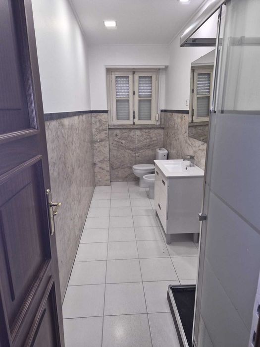 T5 Remodelado - Av. Duque Loulé!!!!