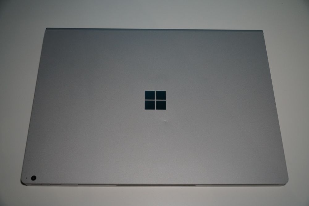 Surface Book 3 16″ i7, 16GB RAM,1660Ti,256GB • Como Novo + Dockstation