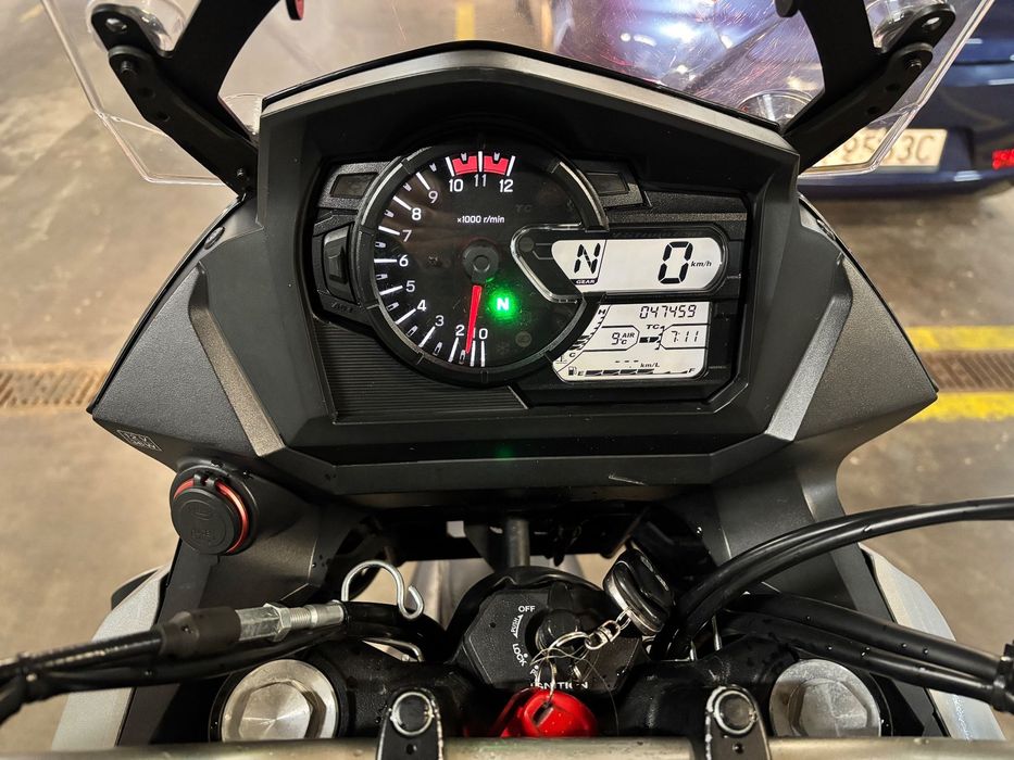 Suzuki DL Suzuki V-Strom 650 DL650
