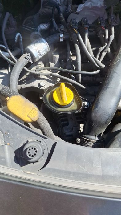 Renault Clio 3 2009/12 gasolina e Gpl excelente estado