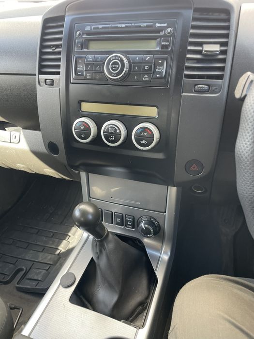 Nissan Navara D 40